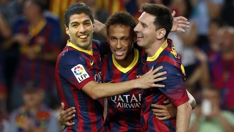 OFICIAL | Barcelona renunta la dungi in noul sezon! Cum vor arata tricourile de deplasare ale lui Suarez, Messi si Neymar_4