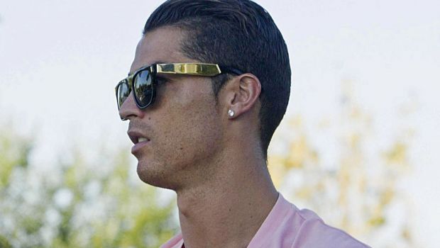 
	FOTO: Ce face Cristiano Ronaldo cand nu este la antrenamentele Realului sau pe teren! Pozele superbe facute astazi
