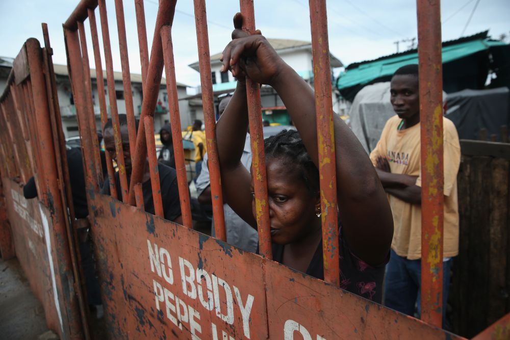FIFA se implica in lupta cu Ebola, care a ucis 2300 de oameni. Cum arata stadionul care va fi transformat in centre de tratament_4