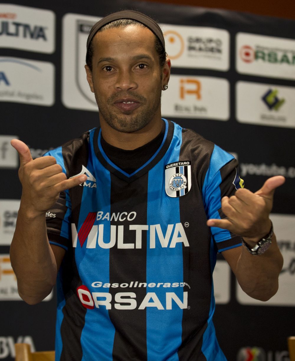 Ronaldinho, spectacol la conferinta de prezentare in Mexic: "Am venit sa cuceresc trofee si femei!" :) _1