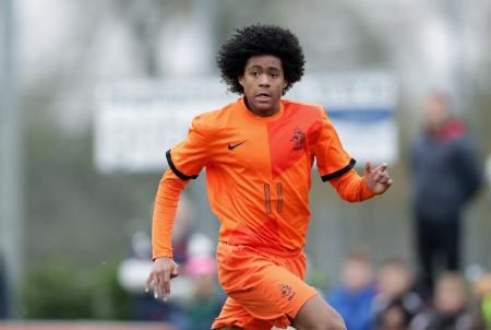 Van Gaal mai aduce un jucator: cel mai PROMITATOR olandez merge la United! Anuntul facut de club_1