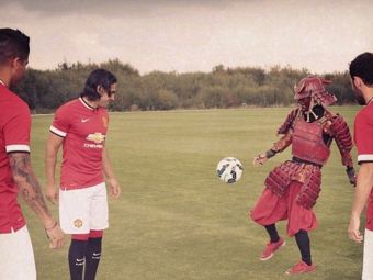 
	Cine e noul SAMURAI de la Manchester United? Super jongleriile inventate de Falcao cu el. VIDEO
