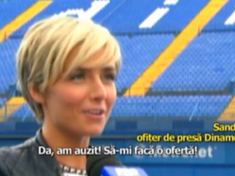 Cea mai sexy femeie din fotbal! Ofiterul de presa de la Zagreb i-a dat gata pe jucatorii Astrei: &quot;Astept oferte de transfer&quot; :)