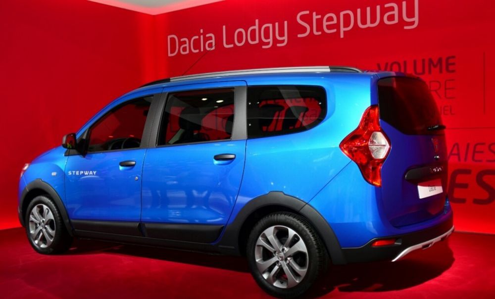 Campionatul Mondial al Masinilor! Dacia a lansat PATRU masini noi la Paris! Vezi galerie FOTO_35