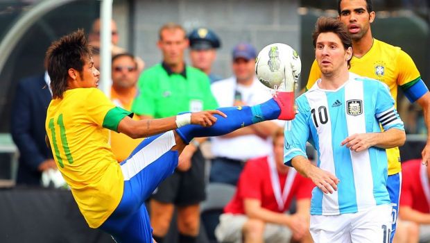 
	Brazilia 2-0 Argentina in SUPERCLASICO, la primul meci cu Dunga pe banca! Tata Martino, debut cu stangul, Messi a ratat un penalty
