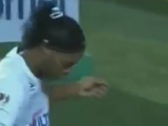 
	&quot;Gooool Ronaldinho!&quot; Momentul in care tot stadionul l-a aplaudat in picioare. Cum s-a bucurat Ronaldinho dupa ultimul gol. VIDEO&nbsp;

