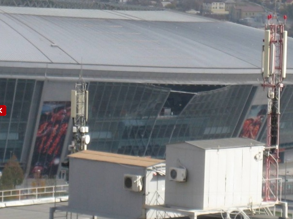 FOTO Stadionul lui Sahtior a fost BOMBARDAT din nou! Arena de 200 de milioane a lui Ahmetov devine o RUINA! _3