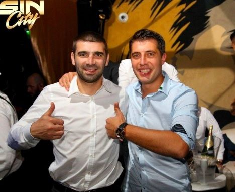 Petrecere nebuna cu Moti dupa victoria unica a lui Ludogorets in Grupele Ligii. 10 sticle de sampanie, animatoare si catuse. FOTO_14
