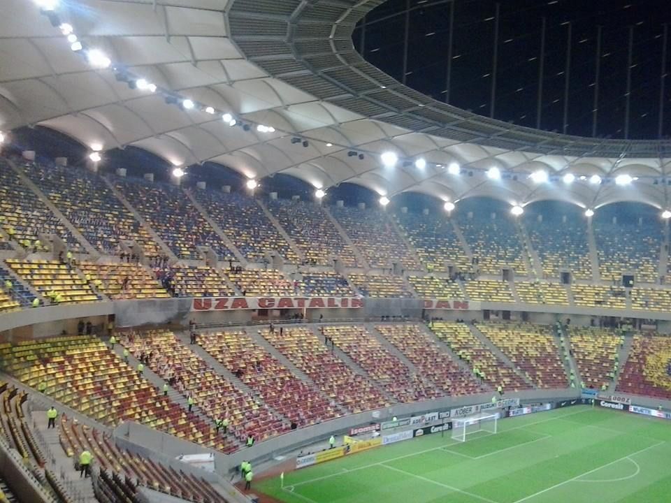 Moment unic la un Steaua - Dinamo! Doi fani ai oaspetilor s-au infiltrat in peluza Stelei si au afisat un banner! Ce scria pe el_30