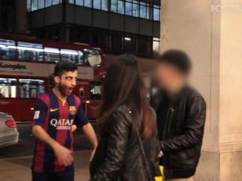
	Cea mai tare FARSA inainte de Halloween :) Un fan de-al Barcei s-a imbracat intr-un ZOMBIE Suarez si a speriat oameni. VIDEO
