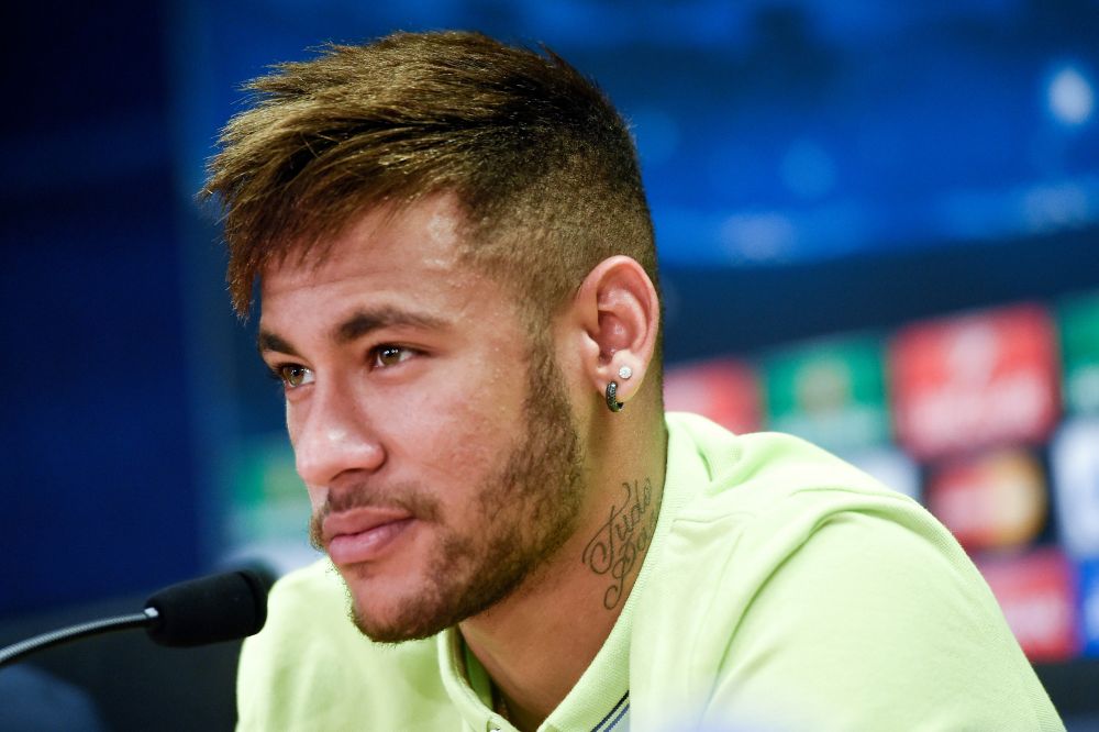 Golgheterul Neymar face marcaj strans :) Starul Barcei s-a aprins dupa una dintre cele mai cunoscute femei din Serbia!_1