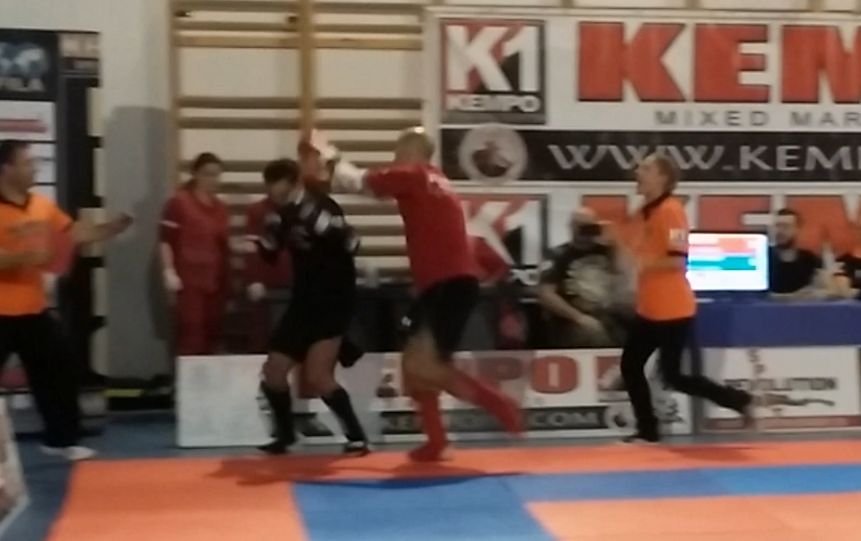 Mircea Badea a fost invins in meciul de Muay Thai cu motociclistul pe care l-a provocat! A abandonat lupta in runda a doua_7