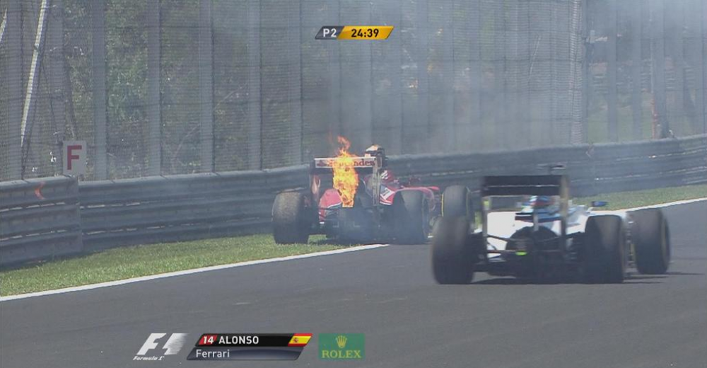 Momente dramatice pentru Alonso, dupa ce I-A LUAT FOC masina! Spaniolul s-a dat jos din masina de urgenta! FOTO_3