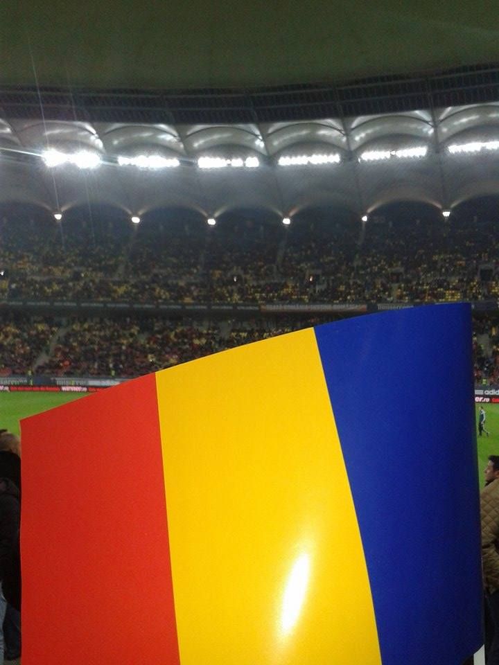 Asta seara DANSAM in FAMILIE! Romania e pe primul loc in grupa, dar fanii s-au batut iar cu jandarmii! Vezi toate detaliile de la Arena:_20