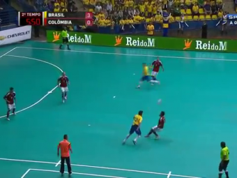 Zeul fotbalului in sala revine cu un dribling SENZATIONAL! Nici Ronaldinho nu reusea asa ceva! VIDEO