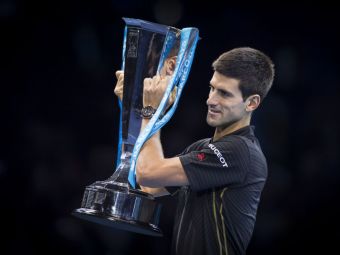 
	Campionul campionilor nu se bucura pe deplin! Djokovic a jucat doar un set demonstrativ cu Murray, in locul finalei de la Londra
