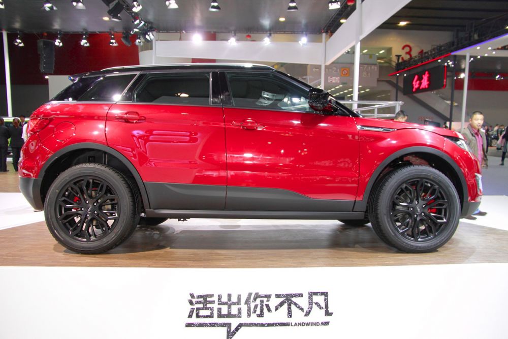 ATACUL clonelor! Chinezii au copiat cu nesimtire Range Rover Evoque, britanicii sunt scandalizati! Cat costa versiunea chinezeasca_6