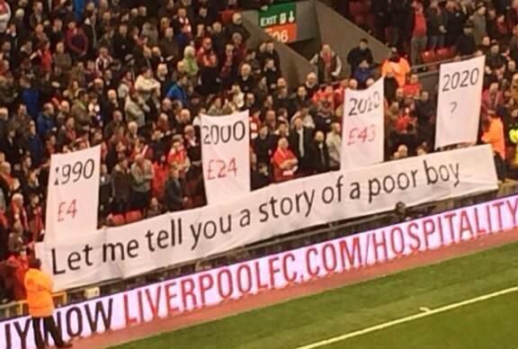 "Sa-ti spun povestea unui copil sarac!" Protestul lansat azi de fanii lui Liverpool. Cu ce banner au venit_1