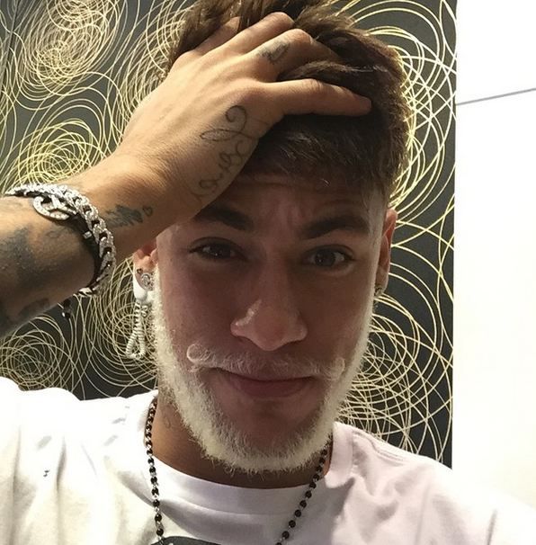 Surpriza lui Neymar pentru fani! Si-a vopsit barba cu ocazia Craciunului! Cum arata acum_1