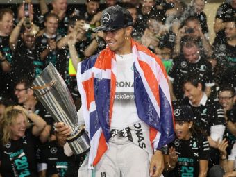 VIDEO Hamilton, primul campion din F1 care NU va concura cu numarul 1! Ce a facut de Craciun: