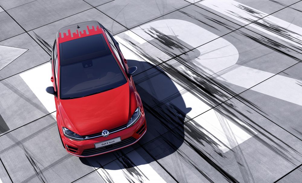 A aparut Golf-ul cu interior de NAVA SPATIALA. Volkswagen introduce functiile 3D in masina. VIDEO_4