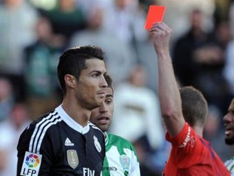 Cat de mult l-ar putea costa pe Cristiano Ronaldo gestul GOLANESC cu Cordoba. Ce a scris arbitrul in carnet