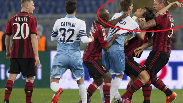 
	Ce suspendare a primit Mexes dupa ce l-a strans de gat pe Mauri in meciul cu Lazio:
