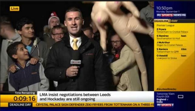 Era in direct la Sky Sports cand ASTA a aparut in camera!:) Decizia luata de un postul de televiziune britanic dupa gluma fanilor_2