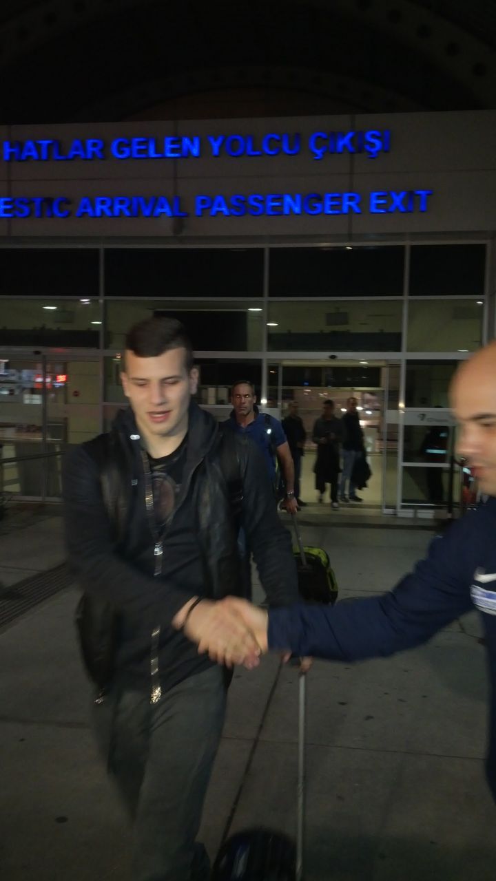 EXCLUSIV Tucudean a ajuns in cantonamentul din Turcia! Vezi ce MESAJ are pentru fanii Stelei_2