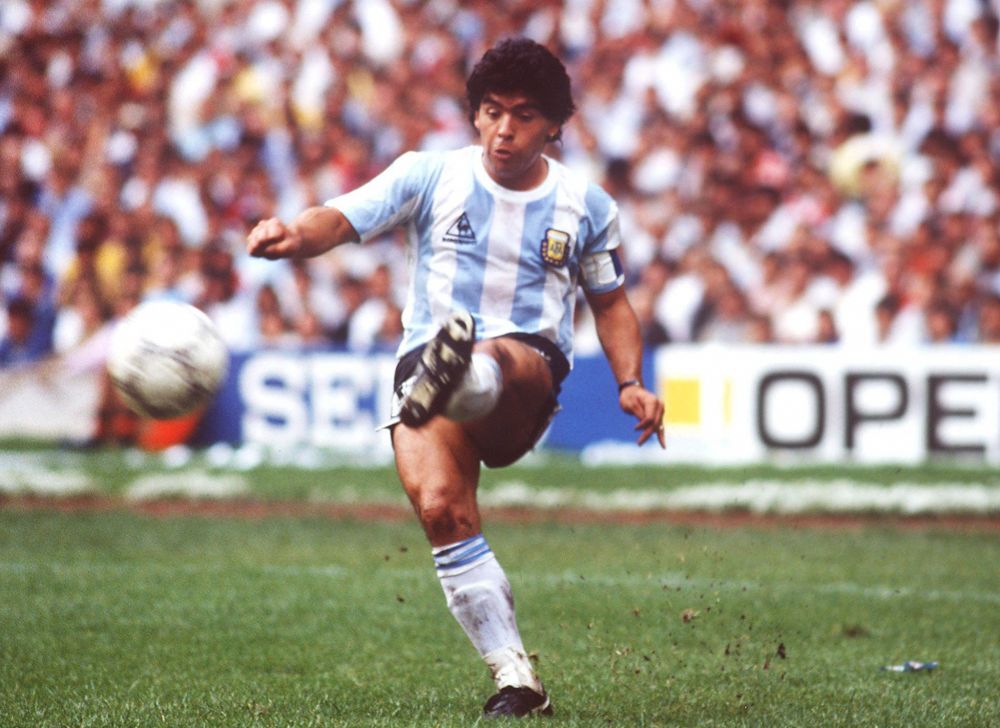 Hagi, Pele, Maradona, Messi! Asa arata Topul FIFA al celor mai buni DECARI din istoria fotbalului. GALERIE FOTO_9