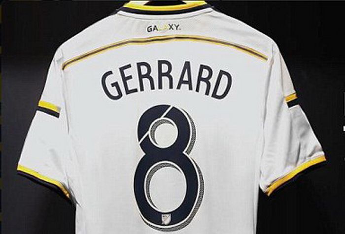 Nebunie in LA, Galaxy a pus in vanzare tricoul lui Gerrard! Cat costa o replica daca o comanzi de acum:_3