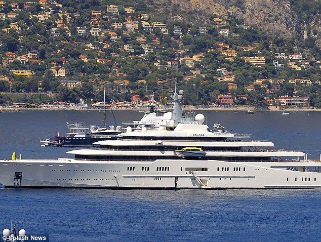 Se construieste cel mai mare yacht din lume: costa peste 1 miliard $, Roman Abramovici coboara pe 3 in top! FOTO_5