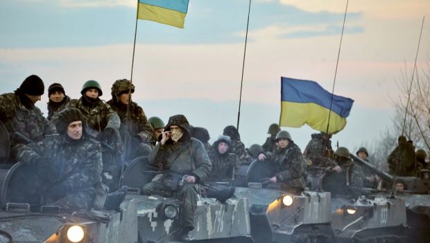 
	Imaginea zilei in lume | &quot;Joyeux Noel&quot; in varianta moderna! Ce au facut soldatii ucraineni dupa oprirea bombardamentelor din Donbass

