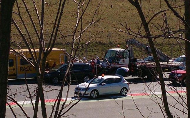 FOTO Accident GRAV pentru Alonso la Barcelona! A fost transportat cu elicopterul la spital: "E constient, dar are ceva probleme"_2