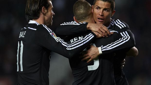 
	Ronaldo Madrid | Starul Realului scrie istorie in tricoul Realului si e tot mai aproape de Raul! CR s-a distantat si de Leo Messi in topul pentru Gheata de Aur

