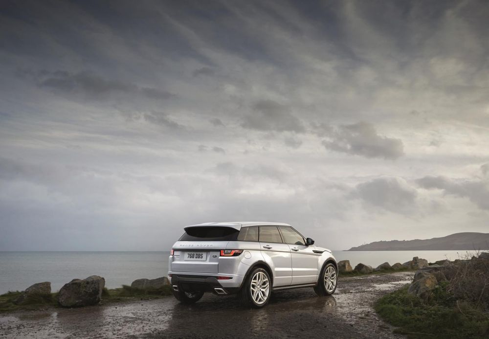FOTO Noul Evoque vine direct din STAR WARS! Primele imagini cu noul model lansat de Range Rover_4