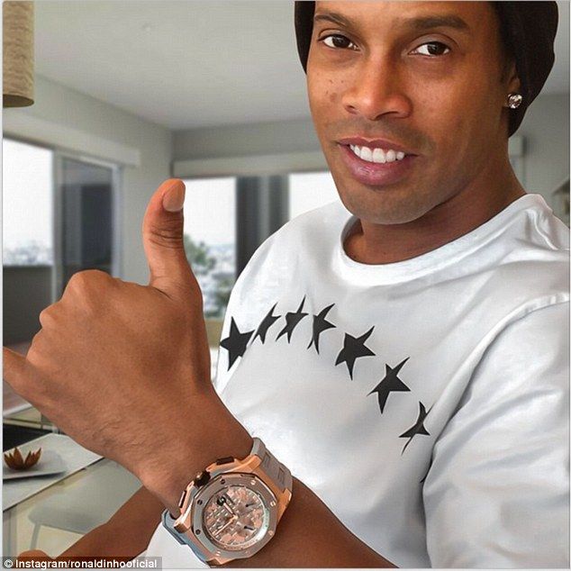 Ce cadouri primesti cand te cheama Ronaldinho :) Starul brazilian, surprins de LeBron James! Ce i-a dat americanul | FOTO_2