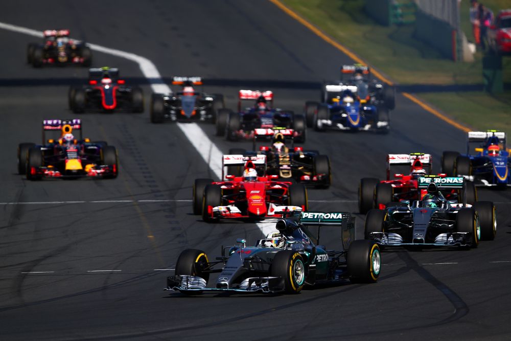 Lewis Hamilton a castigat Marele Premiu al Australiei, prima cursa din noul sezon! Pe 2, un alt pilot de la Mercedes_2