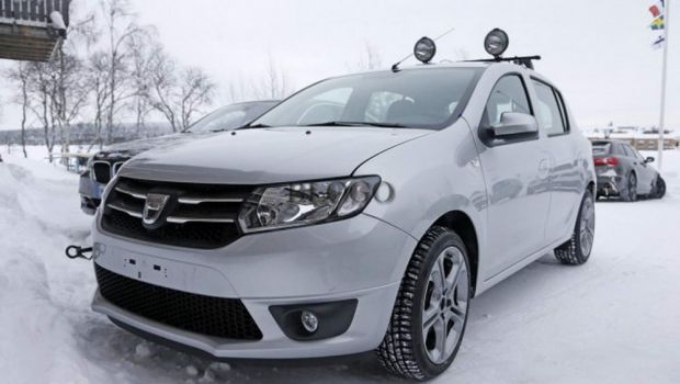 
	Dacia lanseaza PRIMUL model sport anul acesta! Au aparut noi informatii despre Sandero RS! Surpriza pregatita de producator
