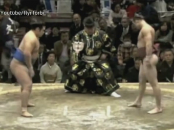 Cum arata primul SLABANOG din sumo! Si-a facut KO adversarul cu o executie fulgeratoare