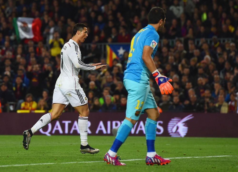 Nu s-ar fi gandit niciodata la asta! Cristiano Ronaldo risca sa fie suspendat dupa derby-ul cu Barca! Care este motivul:_1
