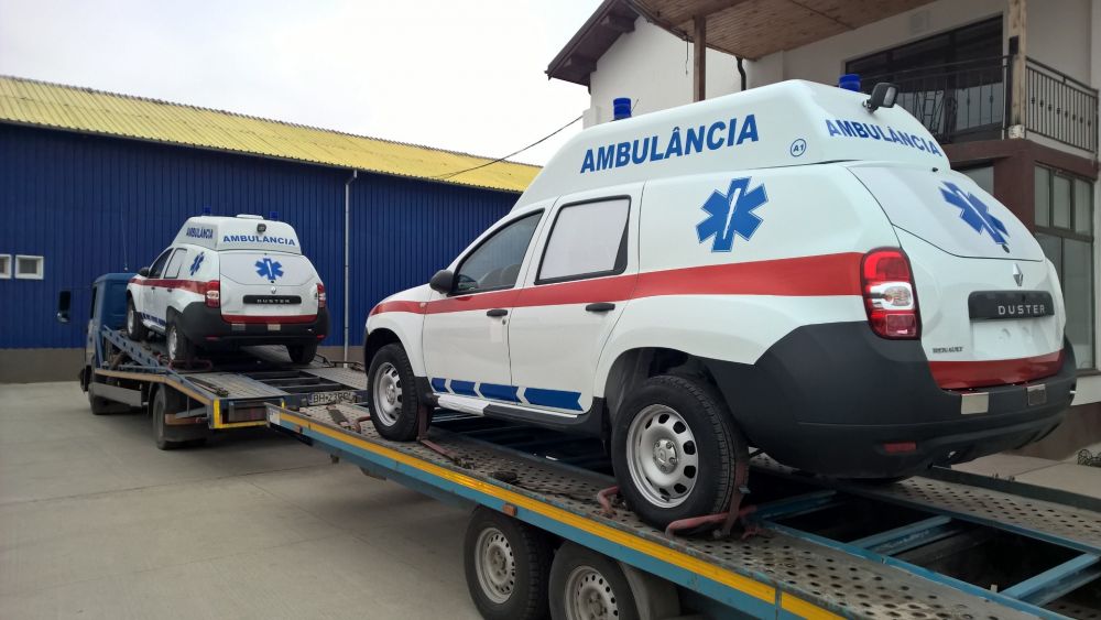 FOTO Asa arata primul Duster AMBULANTA! Primele modele se duc tocmai in Angola! Ce modificari a facut Dacia_2