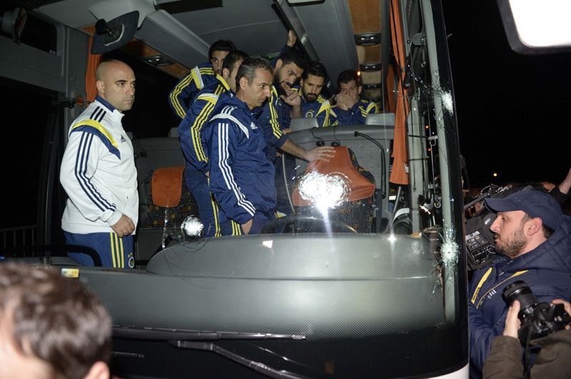 Marturii cutremuratoare din timpul atacului armat asupra autocarului lui Fenerbahce: "Scopul atacului a fost sa moara fotbalistii"_6