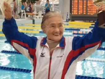 
	Cel mai bun timp la categoria 100-104 ani :) O femeie de 100 de ani a intrat in Cartea Recordurilor dupa ce a inotat 1500 de metri
