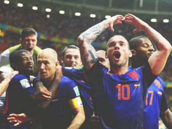 
	Faza SENZATIONALA a lui Sneijder in ultimul meci la Galata! Ce a facut dupa joc, in fata ultrasilor
