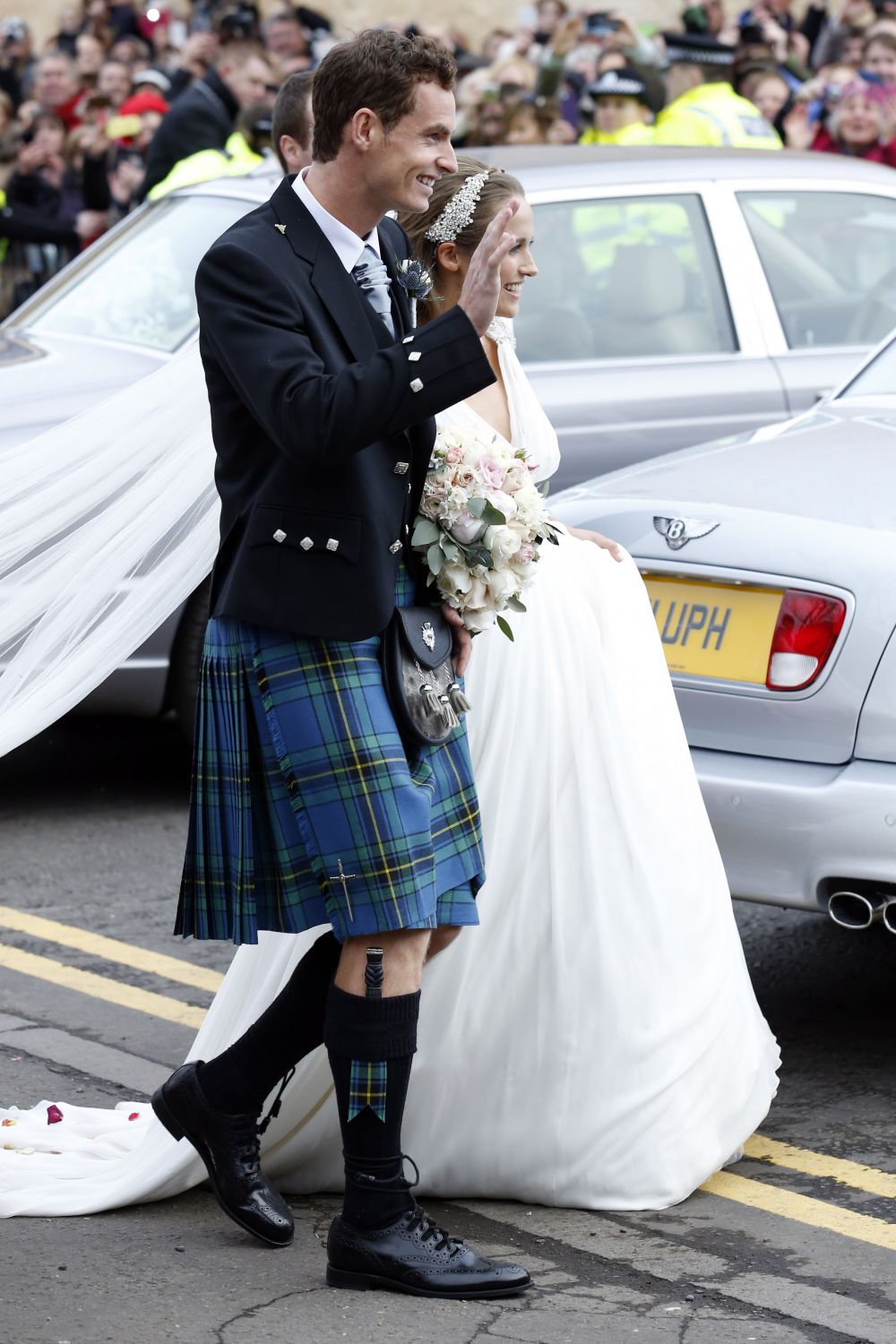 Andy Murray a avut parte de o nunta ca in povesti! Tenismenul s-a casatorit in Scotia si i-a chemat si pe fani la petrecere_2