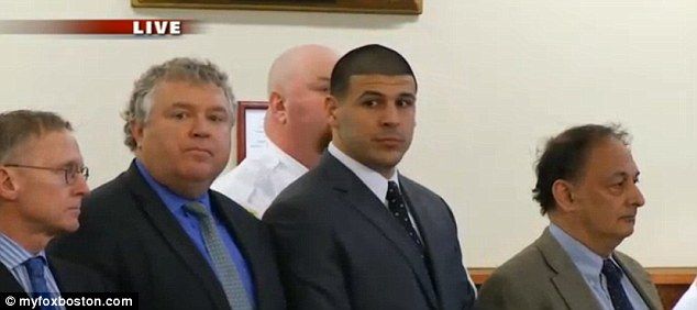 Un star din NFL a fost condamnat la INCHISOARE PE VIATA pentru crima! Familia sa a cedat in sala de judecata. FOTO cutremurator_1