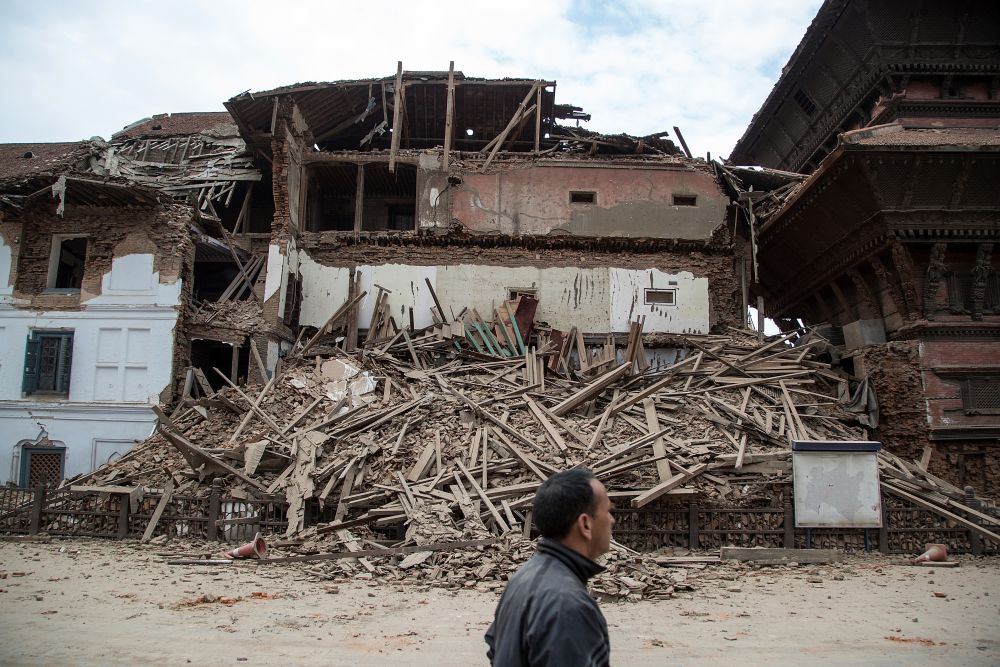 Tragedie in Nepal, in urma cutremurului devastator de azi-noapte! Tabara alpinistilor de pe Everest, afectata; un roman e acolo_5
