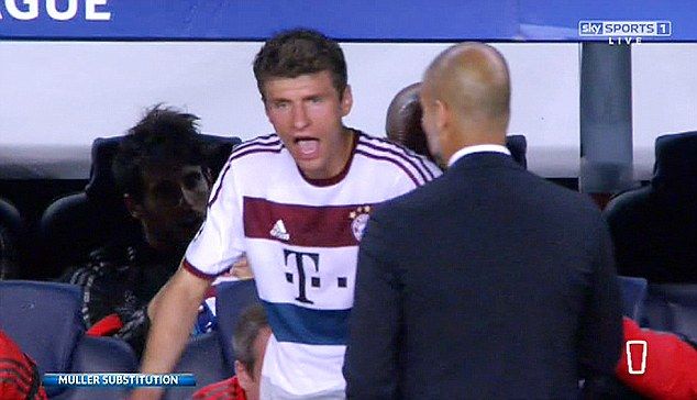 FOTO Ce nu s-a vazut la TV: Guardiola s-a certat rau cu Muller pe marginea terenului. Unde a pierdut Pep lupta cu fosta sa echipa_2