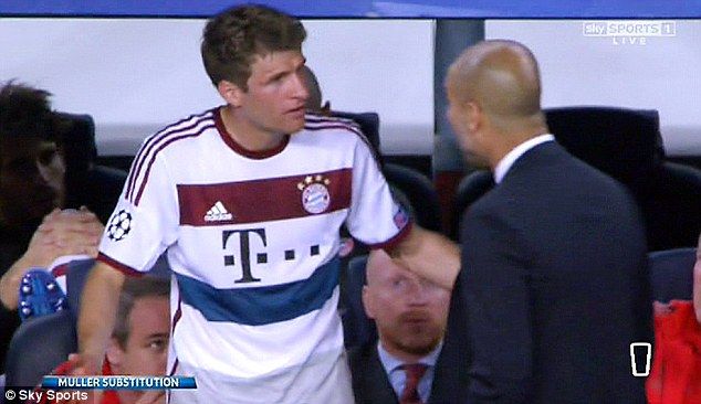 FOTO Ce nu s-a vazut la TV: Guardiola s-a certat rau cu Muller pe marginea terenului. Unde a pierdut Pep lupta cu fosta sa echipa_3